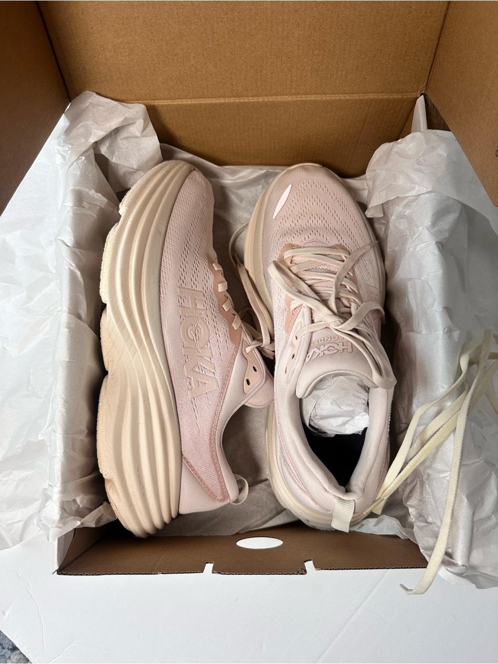 Hoka Bondi 8 Cosmic Pearl